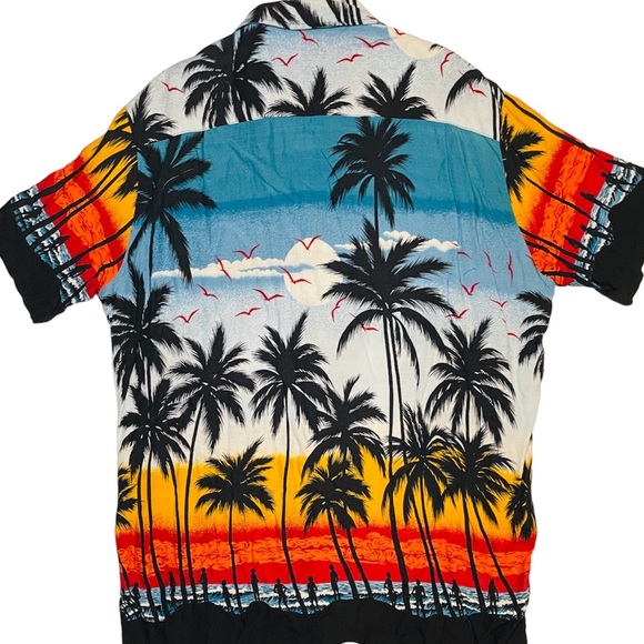 KENNINGTON Mens Medium Shirt Floral Hawaiian Beach Palm Trees Button Up - Picture 2 of 7